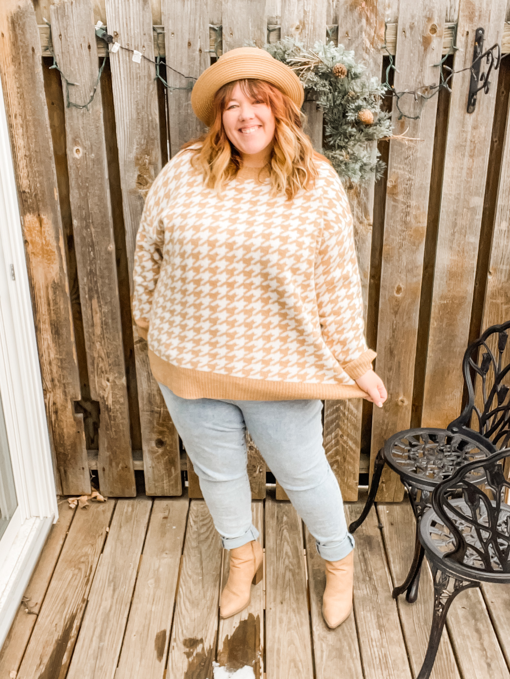 FBB9AF5A-EA07-4BE8-9DD5-686C1C3198EE – Julie Johnson